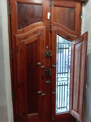 Puertas de madera mobila