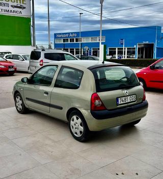 Renault Clio 2004