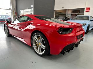 Ferrari 488 2018