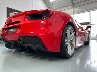 Ferrari 488 2018
