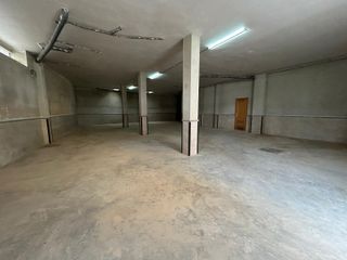 SOLAR/PLANTA BAJA EN ALQUILER, CHIVA, VALENCIA.