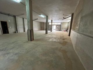 SOLAR/PLANTA BAJA EN ALQUILER, CHIVA, VALENCIA.