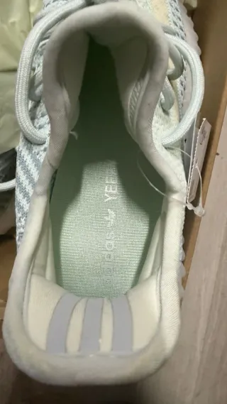 Adidas Yeezy Boost 350 V2