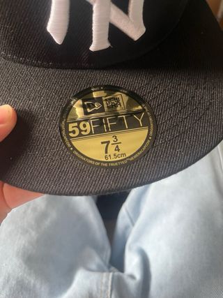 Gorra New Era Yankees Negra y Dorada