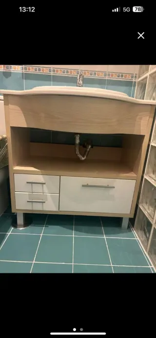 Mueble de baño con lavabo