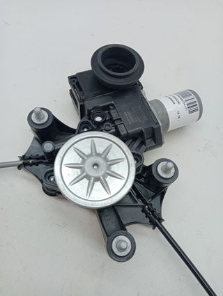 ELEVALUNAS DELANTERO DERECHO TOYOTA RAV4