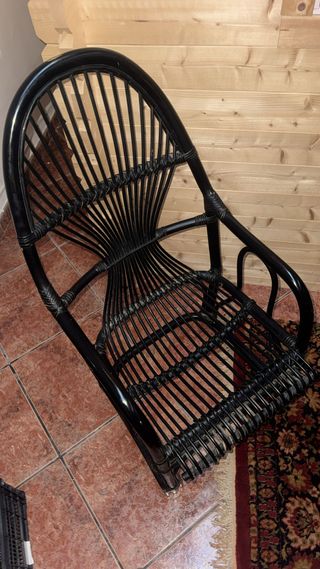 Mesa y 2 sillas ratán negro