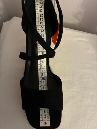 Sandalias cuña negras con esparto