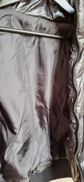 Giubbotto bomber nero lucido