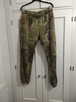 Pantalón Nike Camuflaje Talla L Verde