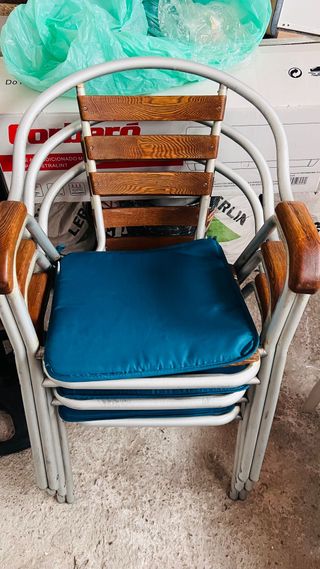 Sillas de aluminio y madera apilables