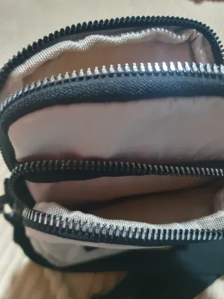 Bolso móvil tarjetero acolchado