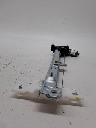 ELEVALUNAS TRASERO DERECHO HYUNDAI I20 (BC3)