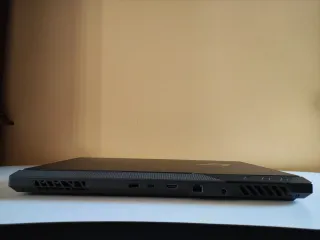 ASUS ROG Strix G713QM Gaming Laptop