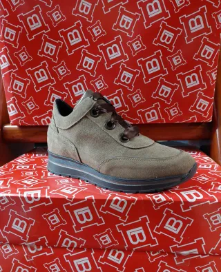 Scarpa donna camoscio beige/marrone