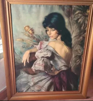 Cuadro antiguo mujer con marco dorado