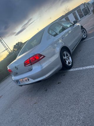 Volkswagen Passat 2.0tdi