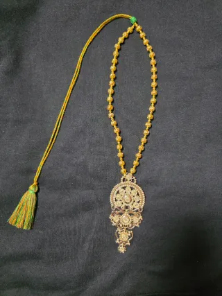 Collar tradicional gallego con colgante tipo sapo