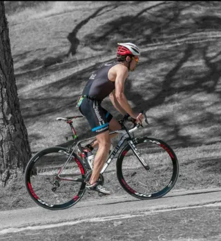 Bicicleta Cube Agree GTC SL+zapatillas