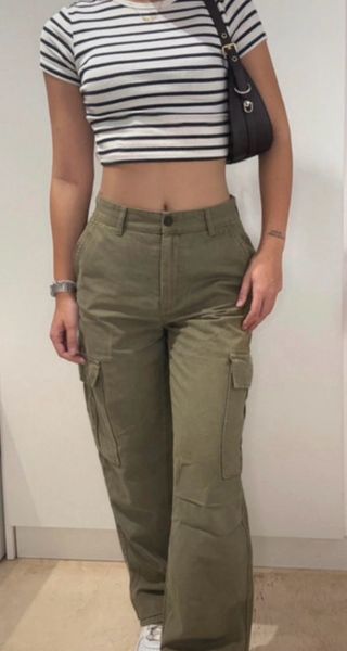 Pantalón Cargo Stradivarius Verde Oliva