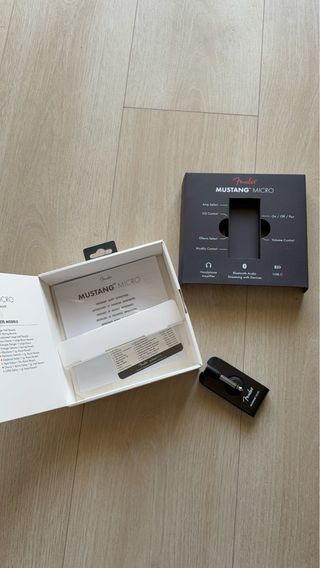 Fender Mustang Micro Amplificador Guitarra