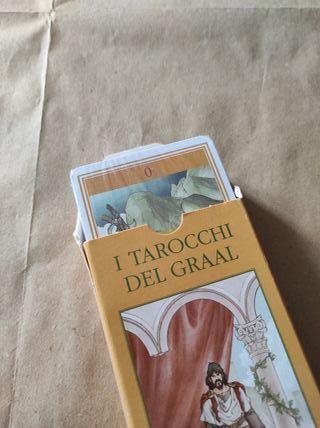 Mazzo tarot i tarocchi del graal astra lo scarabeo