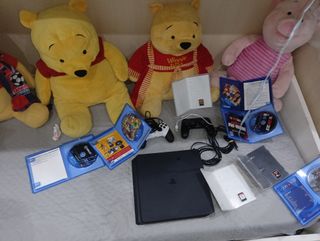 PS4 (PlayStation 4) con giochi