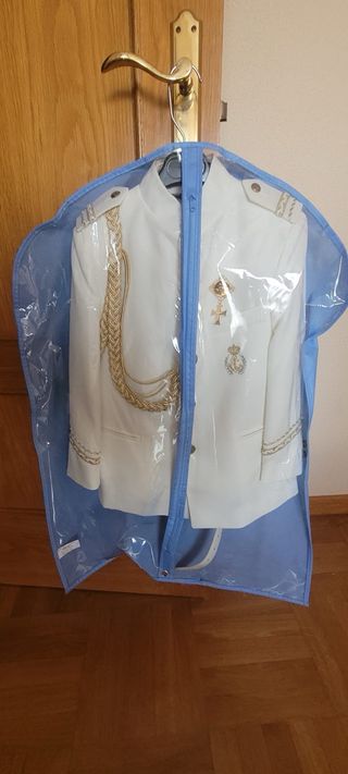 Traje Almirante Niño Comunión, color marfil