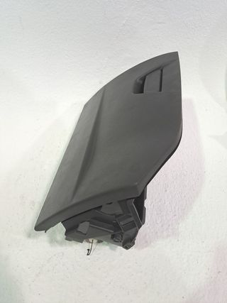 GUANTERA FORD FOCUS (5)