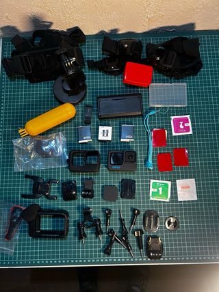 GoPro Hero 11 + Micrófono y Accesorios