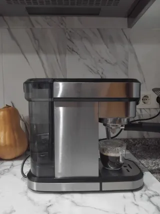 Cafetera Espresso Cecotec Cafelizzia