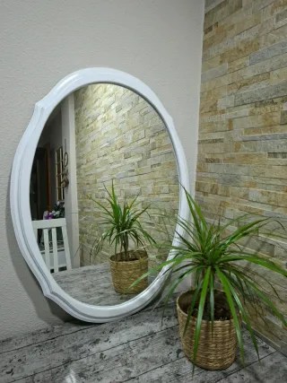 Espejo ovalado madera blanco.
