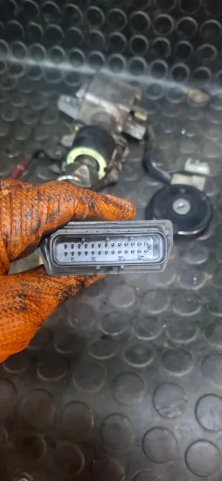 Kit Llave cerradura cdi yamaha tmax 500 07