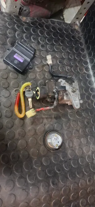 Kit Llave cerradura cdi yamaha tmax 500 07