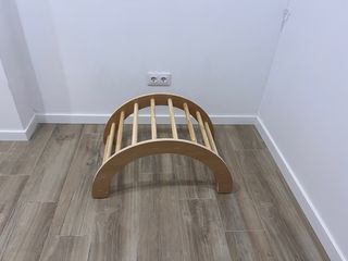 Triángulo Pikler ,rampa/escalera y Arco Montessori