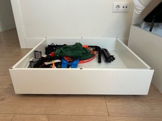 Cajón de cama IKEA blanco 70x65x18cm