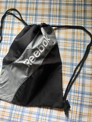 Lote Deportivo Reebok 4 Piezas