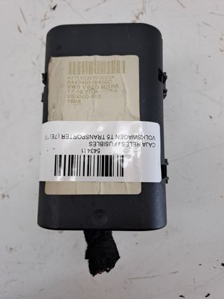 CAJA RELES / FUSIBLES VOLKSWAGEN T5 TRANSPORTER (7E) (2)