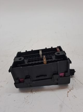 CAJA RELES / FUSIBLES VOLKSWAGEN T5 TRANSPORTER (7E) (2)