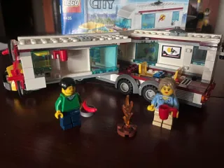 Lego City 4435. Coche y Caravana