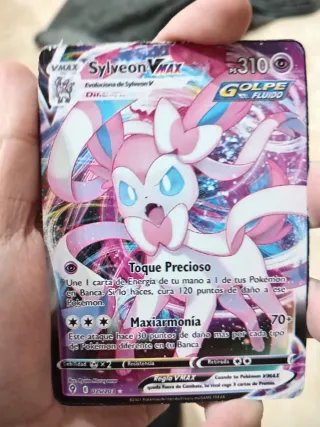Carta Pokémon Sylveon VMAX