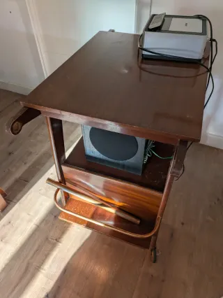 Mueble bar madera con ruedas