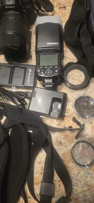 Cámara Nikon D7200 + Accesorios