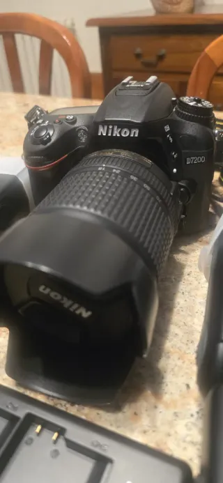 Cámara Nikon D7200 + Accesorios