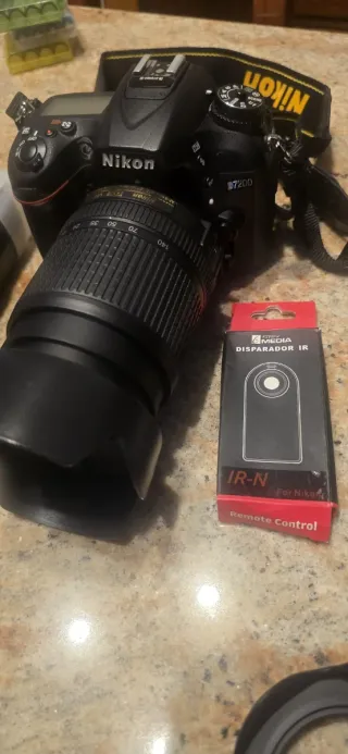 Cámara Nikon D7200 + Accesorios