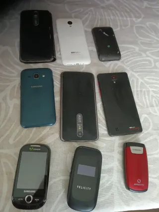 Lote de 9 móviles no sé si funcionan creó alguno s