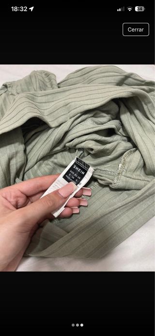 Top manga larga verde