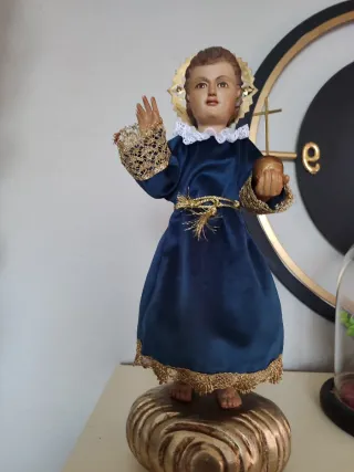 TALLA MADERA/ NIÑO JESUS  DE PRAGA.CAP I POTA