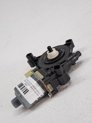 MOTOR ELEVALUNAS DELANTERO DERECHO VOLKSWAGEN GOLF VIII LIM.