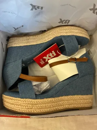 Sandalias cuña tela vaquera